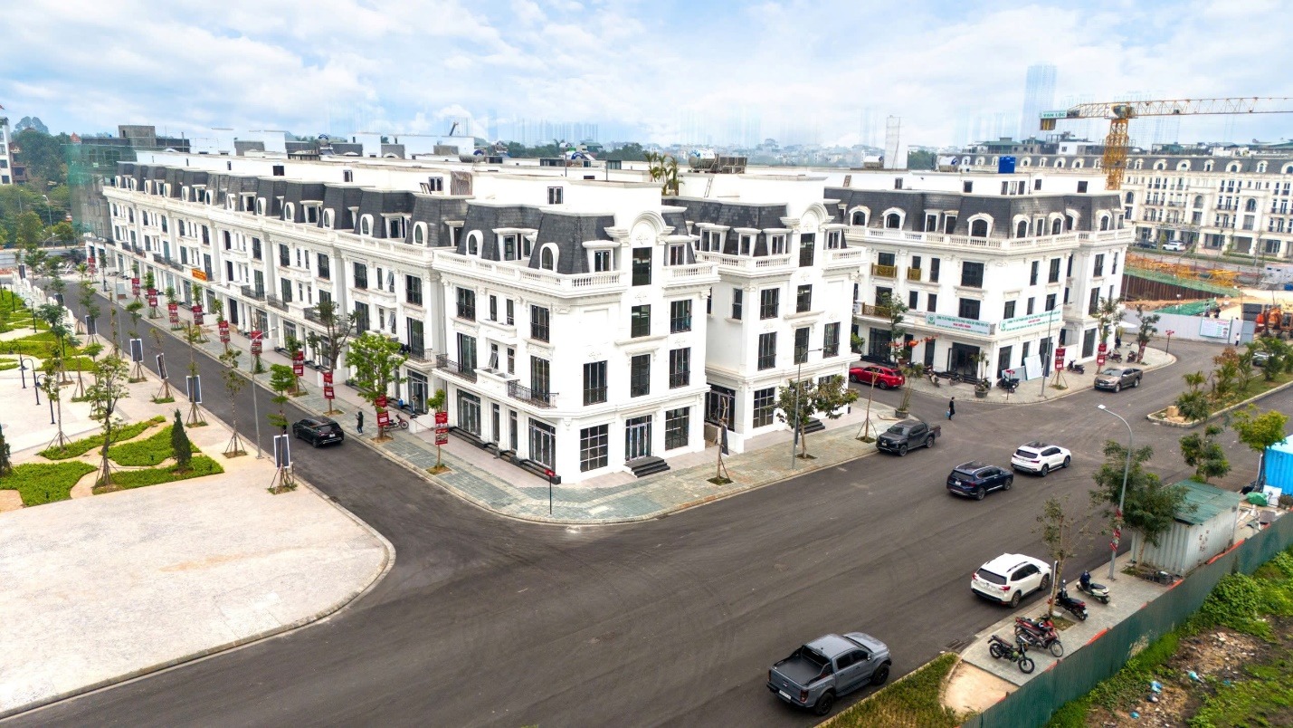 Crafting Captivating Headlines: Your awesome post title goes here